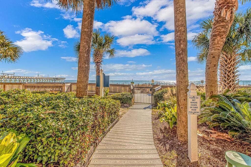 Oceanfront Romantic King Suite On The Boardwalk Myrtle Beach Exterior photo